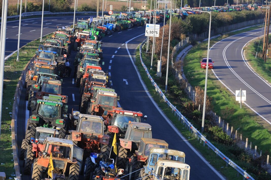 Το πακέτο μέτρων για αγρότες: Application της ΑΑΔΕ για πετρέλαιο, 150 εκατ. αναδιανομή επιδοτήσεων