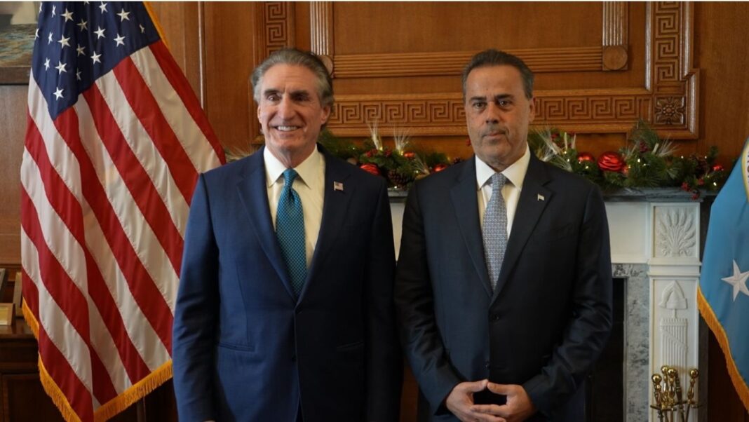 Μπαράζ επαφών Παπασταύρου για την ενέργεια στις ΗΠΑ – Τι συζητήθηκε