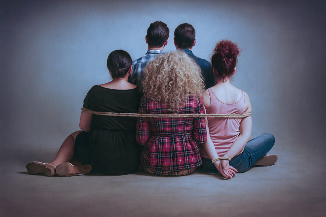 Στο Παρά Πέντε: Σήμερα το επετειακό επεισόδιο – Βίντεο