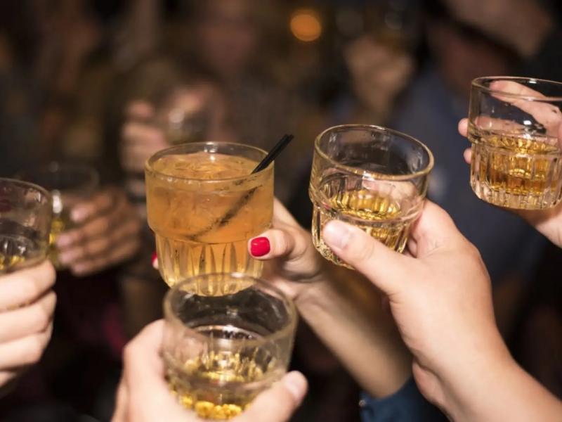 Ιωάννινα: Στο νοσοκομείο σε κατάσταση μέθης ανήλικη – Συνελήφθη ο πατέρας της φίλης της που έκανε το πάρτι