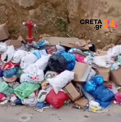 Όταν κοιτάς από ψηλά βλέπεις…τα σκουπίδια στην οδό Μιχαήλ Παυλάκη