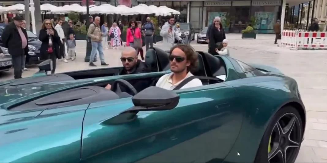 Κινδυνεύει με δικογραφία για απείθεια ο Τσιτσιπάς -Δεν έχει παραδώσει το δίπλωμά του στην τροχαία