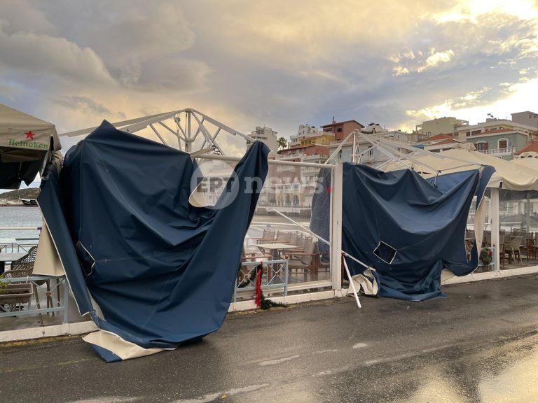 Άγιος Νικόλαος: Ριπές 10 μποφόρ ξήλωσαν τέντες, «σήκωσαν» τραπεζοκαθίσματα και το Χριστουγεννιάτικο δέντρο