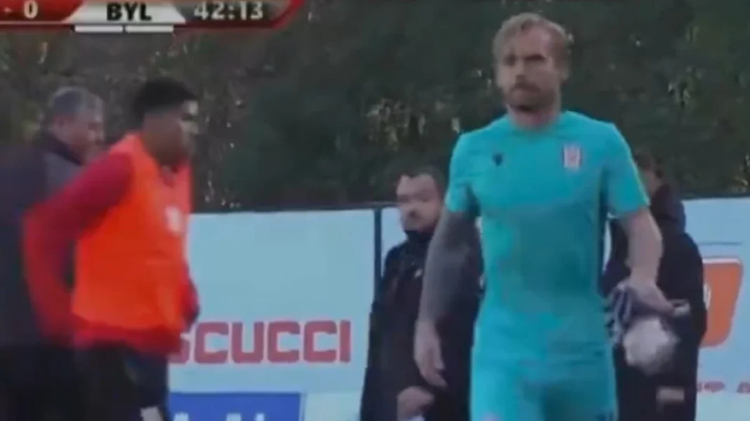 Αλβανία: Τερματοφύλακας έφυγε από το γήπεδο την ώρα του αγώνα (βίντεο)