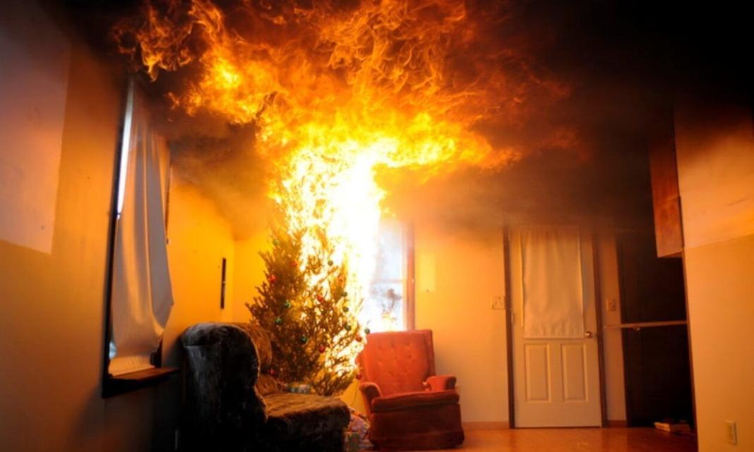 Χριστουγεννιάτικα λαμπάκια – Χρήσιμες συμβουλές από την Πυροσβεστική Υπηρεσία