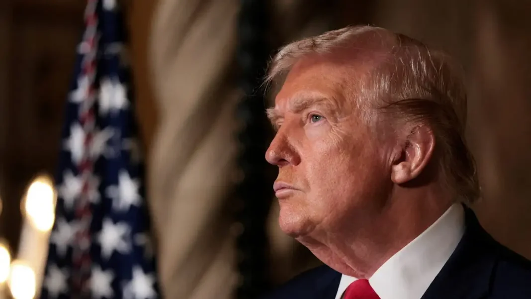 Έπσταϊν: Αναφορά στον Ντόναλντ Τραμπ γίνεται σε κάρτα του προς τον καταδικασμένο παιδεραστή Λάρι Νάσαρ