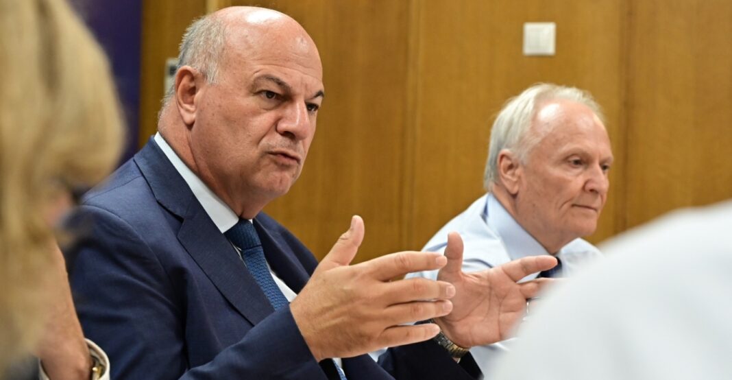 Ενημερώνει εκτάκτως την ΚΟ ο Κ.Τσιάρας μετά την ανακοίνωση των βουλευτών για τους αποκλεισμούς αγροτών από πληρωμές