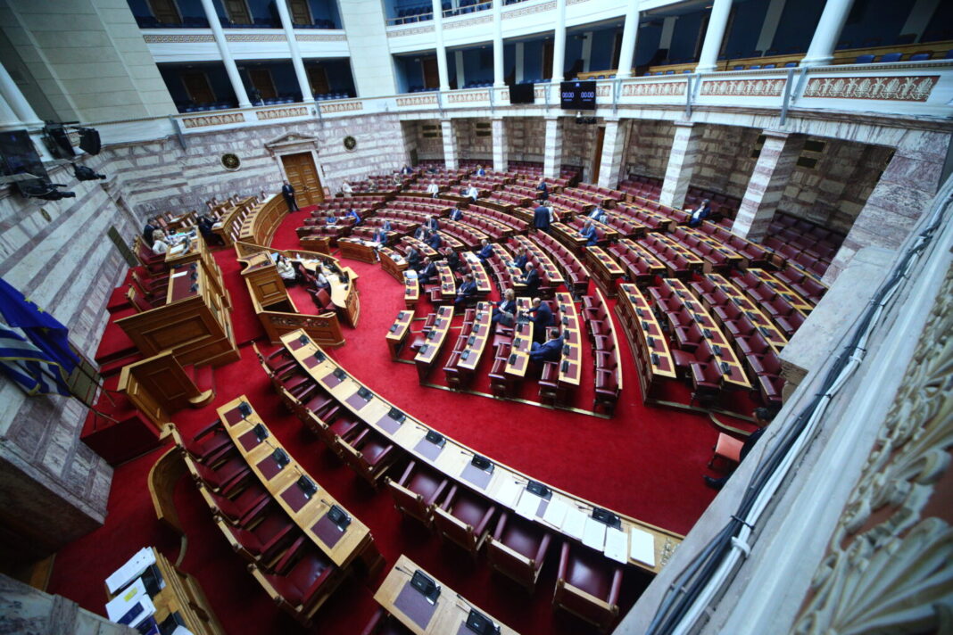 Η ονομαστική ψηφοφορία για το πέρασμα του ΟΠΕΚΕΠΕ στην ΑΑΔΕ και η κομματική πειθαρχία