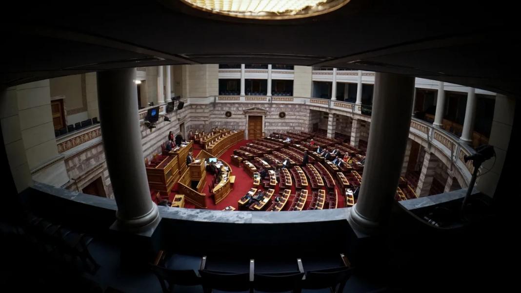 Βουλή: Συνεχίζεται με ομιλίες υπουργών και βουλευτών για δεύτερη μέρα η συζήτηση του προϋπολογισμού