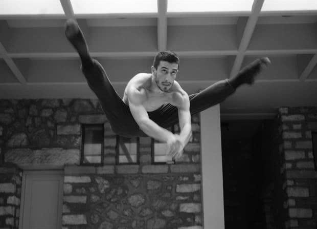 H ιστορία του Γιώργου Κοτσιφάκη από την Κρήτη: Του είπαν «δεν θα γίνει χορευτής με τίποτα», θεωρείται από τους καλύτερους στην Ευρώπη