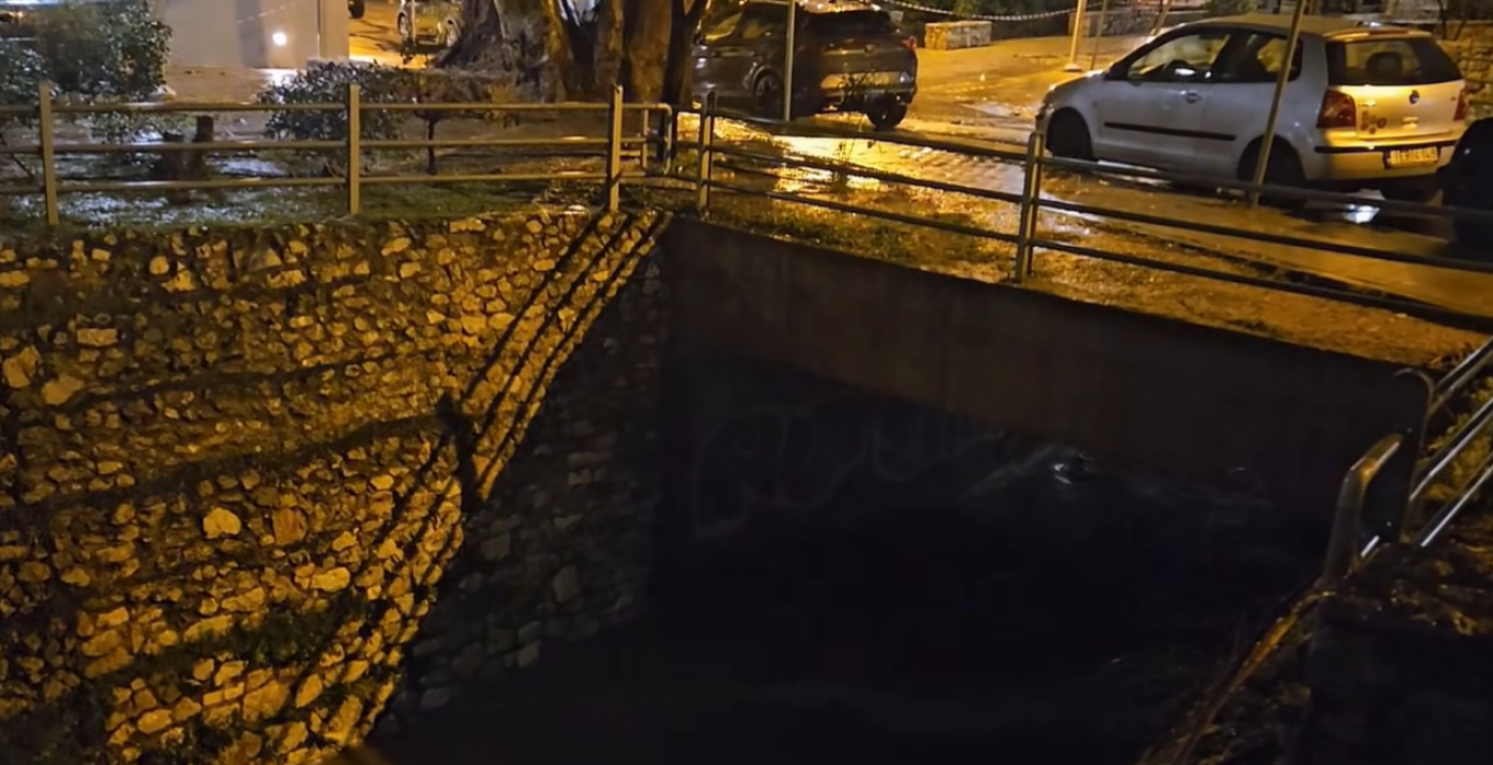 «Η βλακεία είναι ανίκητη»