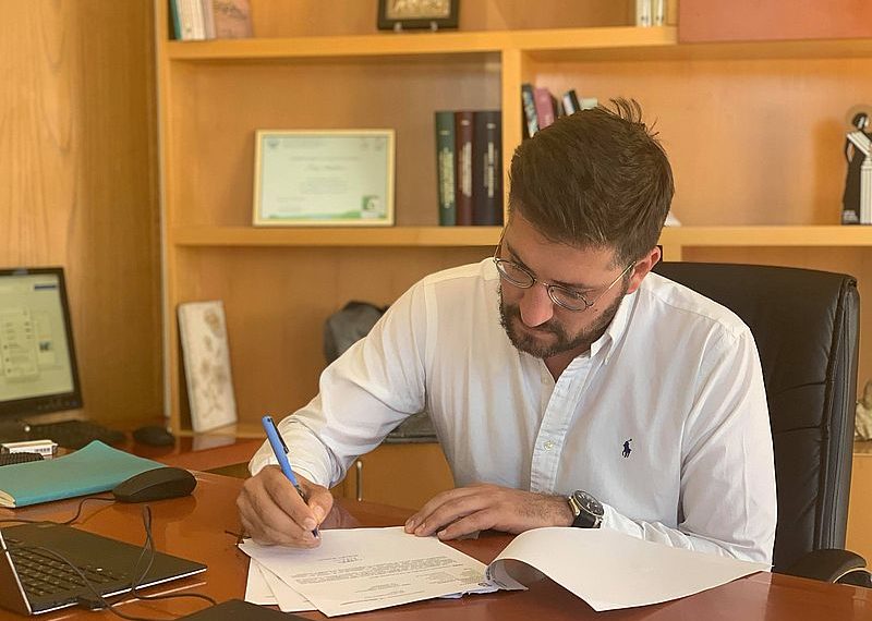 Ο Δήμαρχος Μαλεβιζίου για τον θάνατο του Μανώλη Κουμαντάκη