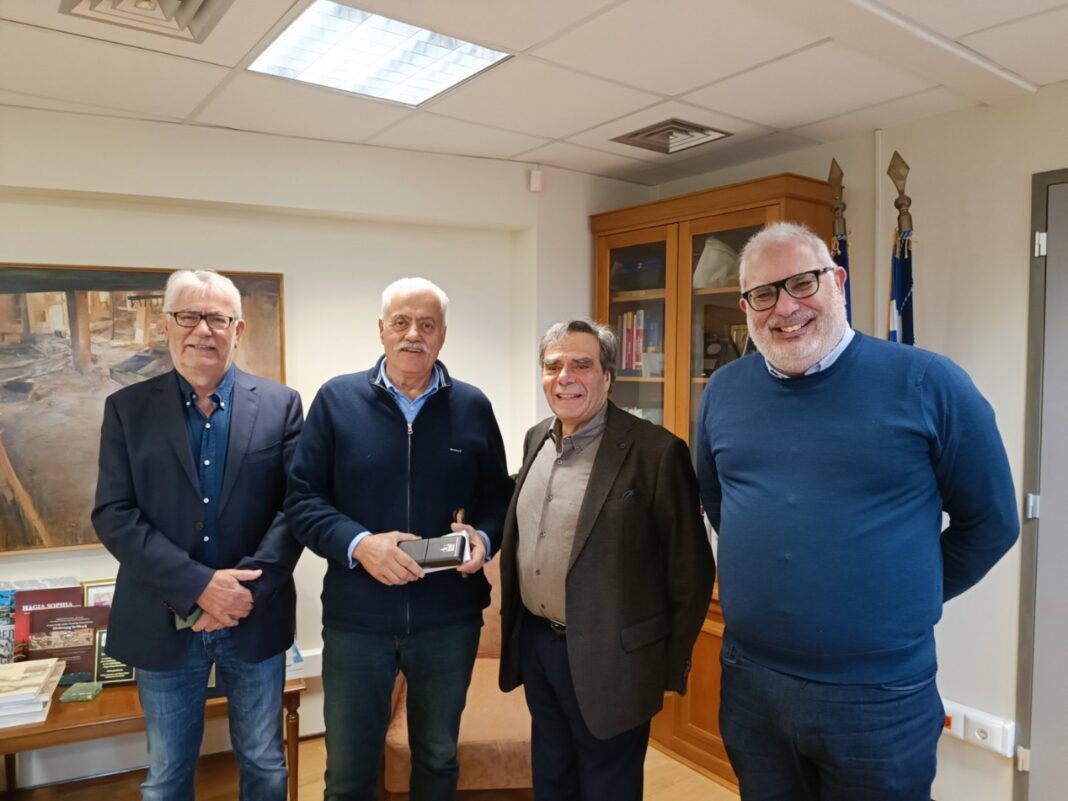 Ο Δήμος Αποκορώνου υπέγραψε προγραμματική σύμβαση με το Πολυτεχνείο Κρήτης για τη χωροθέτηση νέου Σταθμού Μεταφόρτωσης Απορριμμάτων