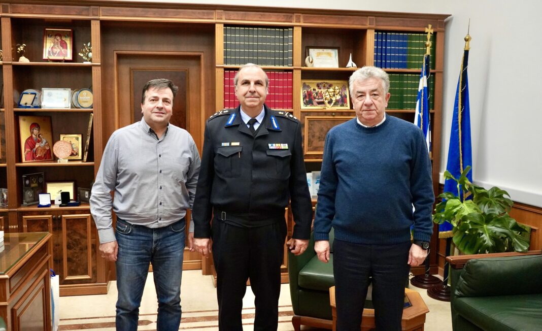 Στ. Αρναουτάκης: «Συνεχίζουμε την άριστη συνεργασία με το νέο Συντονιστή Επιχειρήσεων Βορείου – Νοτίου Αιγαίου και Κρήτης Μιχάλη Σεληνιωτάκη»