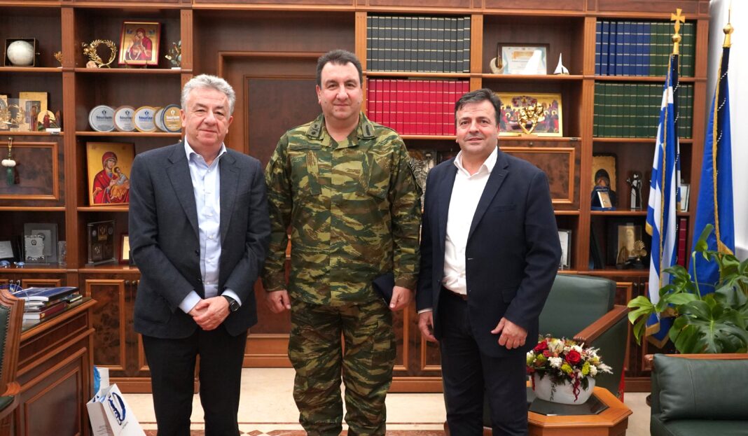 Ο νέος Διοικητής της 44ης ΣΔΙ στον Περιφερειάρχη Κρήτης