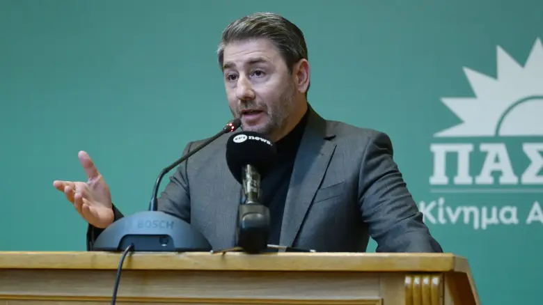 Ανδρουλάκης: Το ΠΑΣΟΚ απέναντι σε μια κυβέρνηση βουτηγμένη στη διαφθορά – Συνέδριο τον Μάρτιο