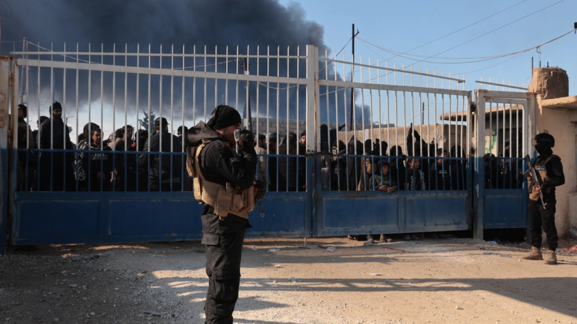 Το Παρίσι δεσμεύεται ότι «δεν θα εγκαταλείψει τους Κούρδους» της Συρίας