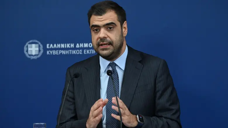 Mαρινάκης: Δεν θα επιτρέψουμε στους αγρότες να κόψουν τη χώρα στα δύο