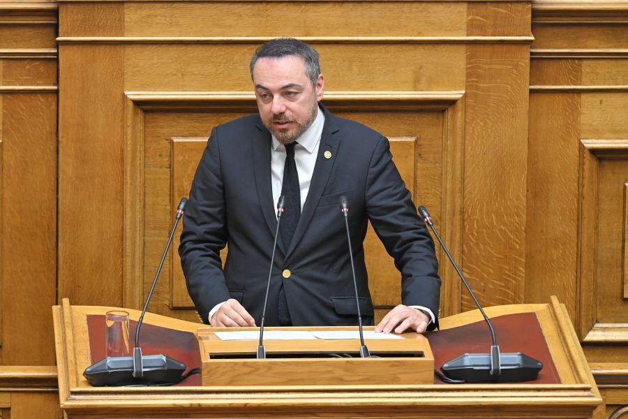 Άμεσες ενέργειες για την προστασία των καταναλωτών από τις χρεώσεις των Τραπεζών ζήτησε ο Φραγκίσκος Παρασύρης