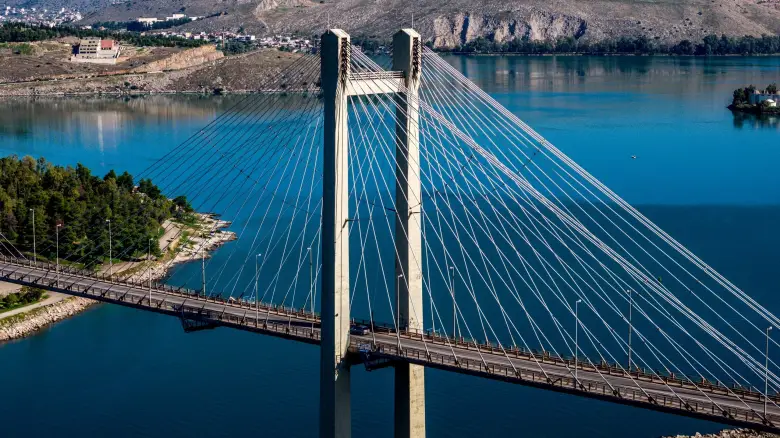 Χαλκίδα: «Μας είπε ότι πάει για τα Κάλαντα και δεν γύρισε» – Θρήνος για τον 15χρονο που αυτοκτόνησε