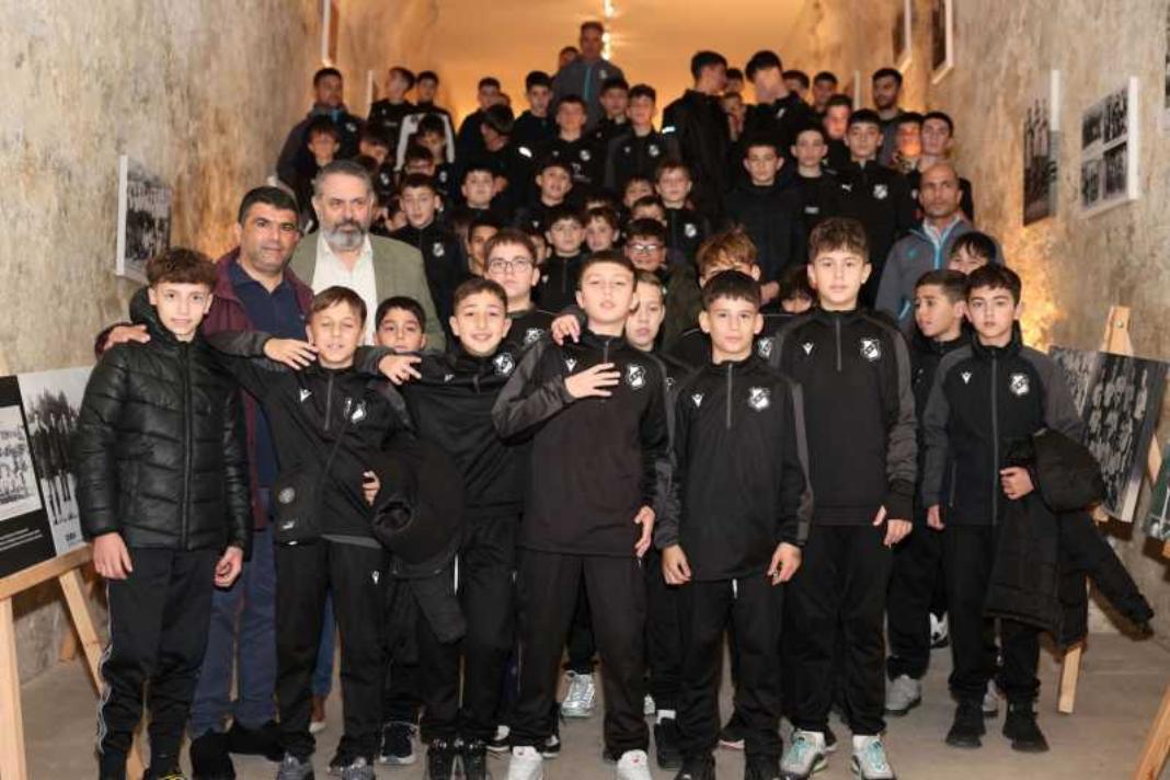 “Τα παιδιά του ΟΦΗ είδαν τους εαυτούς τους στις ιστορικές φωτογραφίες”