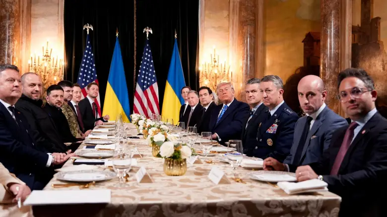 Συστήματα αντιαεροπορικής άμυνας από τις ΗΠΑ ζητά ο Ζελένσκι ύστερα από το ρωσικό σφυροκόπημα