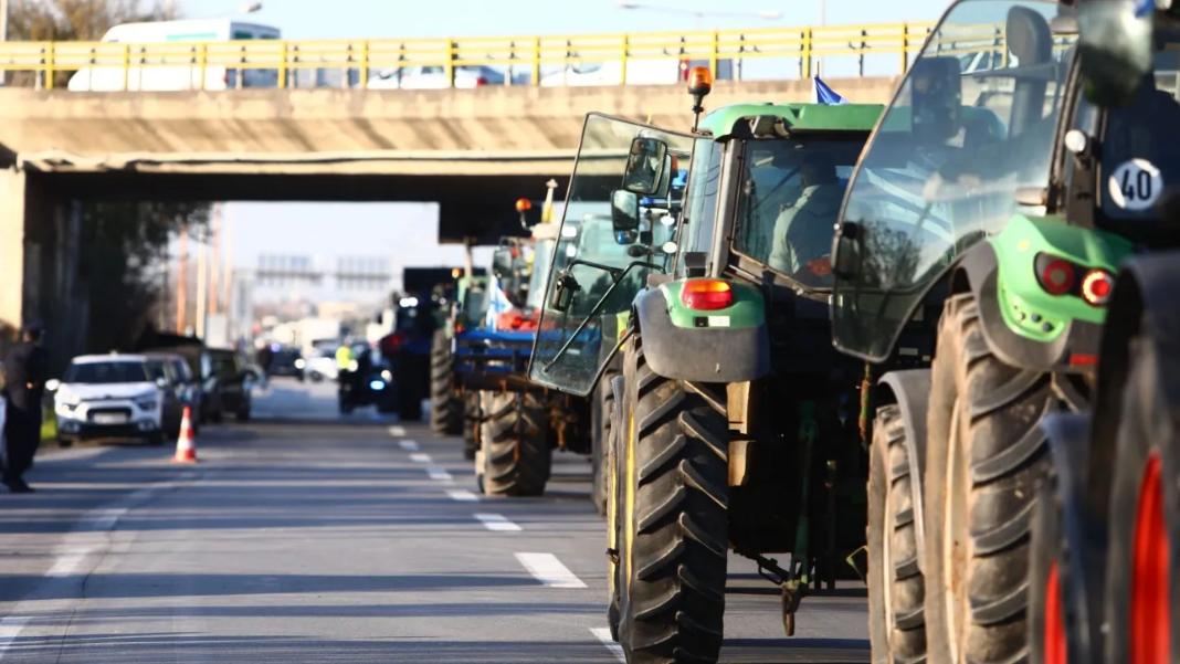 Τέλος χρόνου για τα μπλόκα – Αρχίζουν πρόστιμα και κυρώσεις