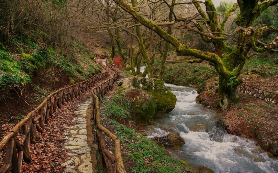Στο μονοπάτι της ζωής… ας ενωθούν τα βήματα μας, κι ας μπερδευτούν τα όνειρα μας!