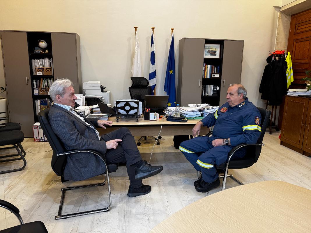 Συνάντηση του Δημάρχου Ηρακλείου με τον νέο Συντονιστή Επιχειρήσεων Βορείου, Νοτίου Αιγαίου και Κρήτης