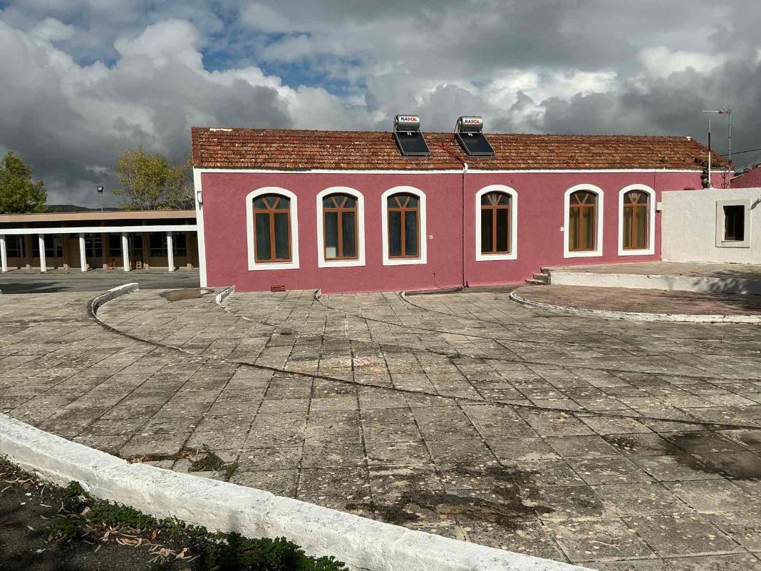 Δήμος Αγίου Βασιλείου: Μια ακόμη δημοτική κατοικία παραχωρήθηκε σε εκπαιδευτικό – Φωτογραφίες