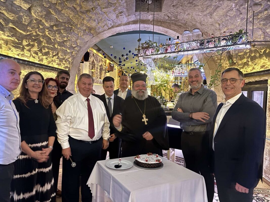 «Τόπο στα νιάτα», είπε ο Μανόλης Τσακαλάκης και ανακοίνωσε επίσημα την αποχώρησή του!