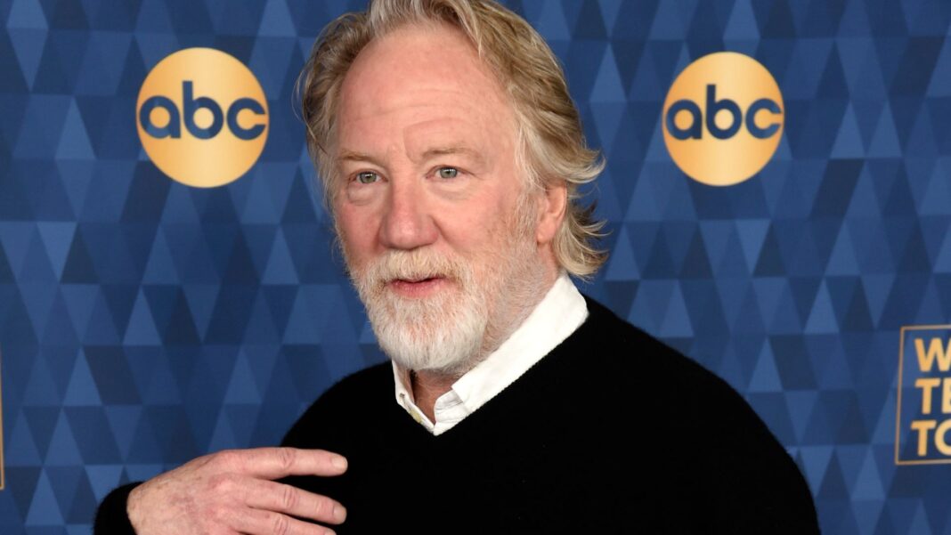 Timothy Busfield: Παραδόθηκε μετά τις κατηγορίες για σεξουαλική κακοποίηση ανηλίκων