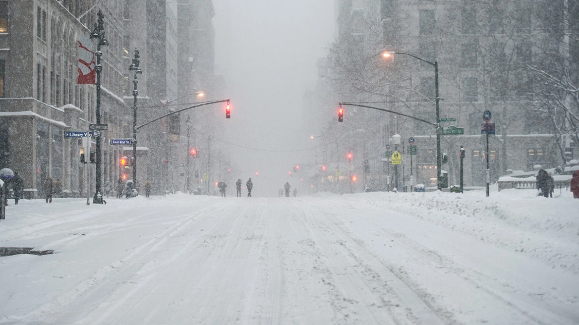 Πολικό ψύχος και σφοδρές χιονοπτώσεις στις κεντρικές και ανατολικές ΗΠΑ