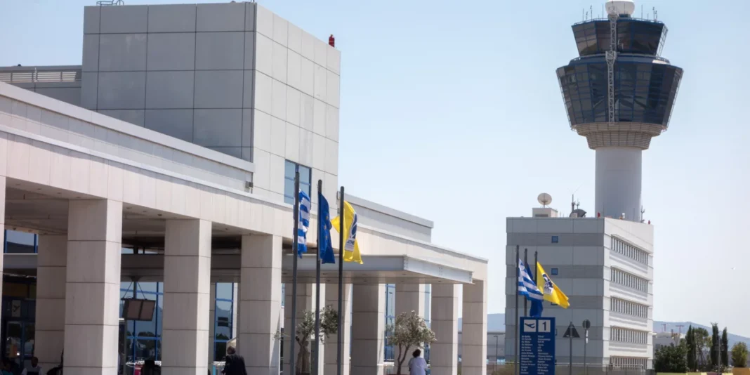 Ο Δήμας ζητά την παραίτηση του διοικητή της ΥΠΑ – Μετά το πόρισμα για το μπλακ άουτ στο FIR