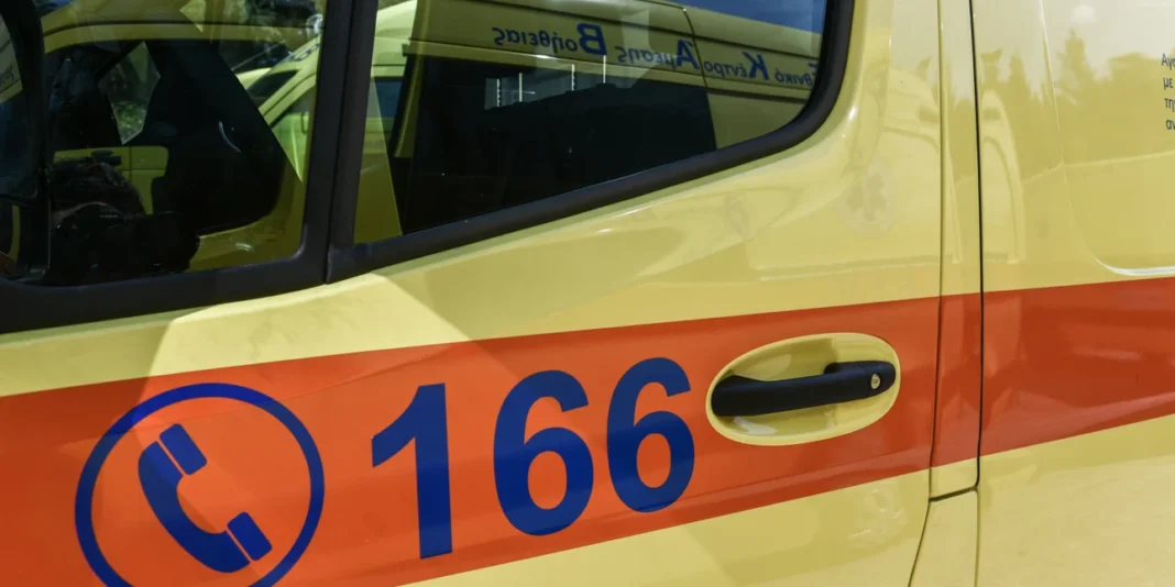 Βριλήσσια: Παρέσυρε υπάλληλο των ΕΛΤΑ με το αυτοκίνητό του επειδή διαφώνησαν για ένα δέμα