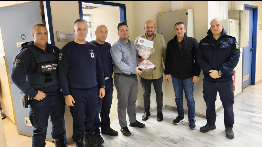 Βασιλόπιτα και ευχές στους αστυνομικούς