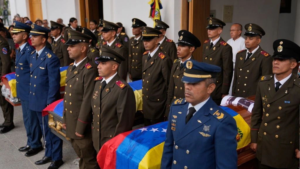 Τουλάχιστον 100 νεκροί από την επέμβαση των ΗΠΑ στο Καράκας – Οι 47 ήταν Βενεζουελάνοι στρατιωτικοί