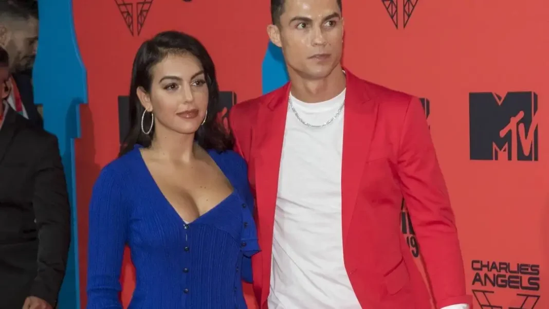 Ο Κριστιάνο Ρονάλντο πήρε στην Τζορτζίνα Ροντρίγκες ένα πανάκριβο ρολόι για δώρο γενεθλίων