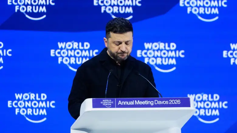 Ζελένσκι από Νταβός: «Σχεδόν έτοιμα τα έγγραφα για τον τερματισμό του πολέμου»