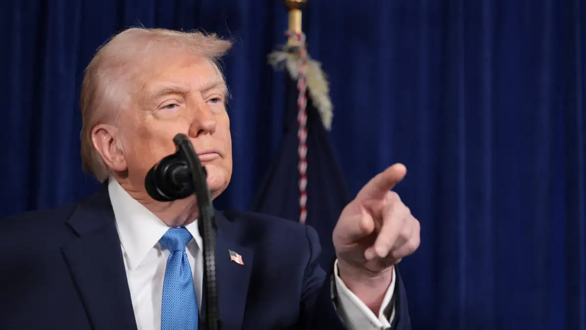 Reuters: Το σχέδιο Τραμπ για να εξαγοράσει τη Γροιλανδία