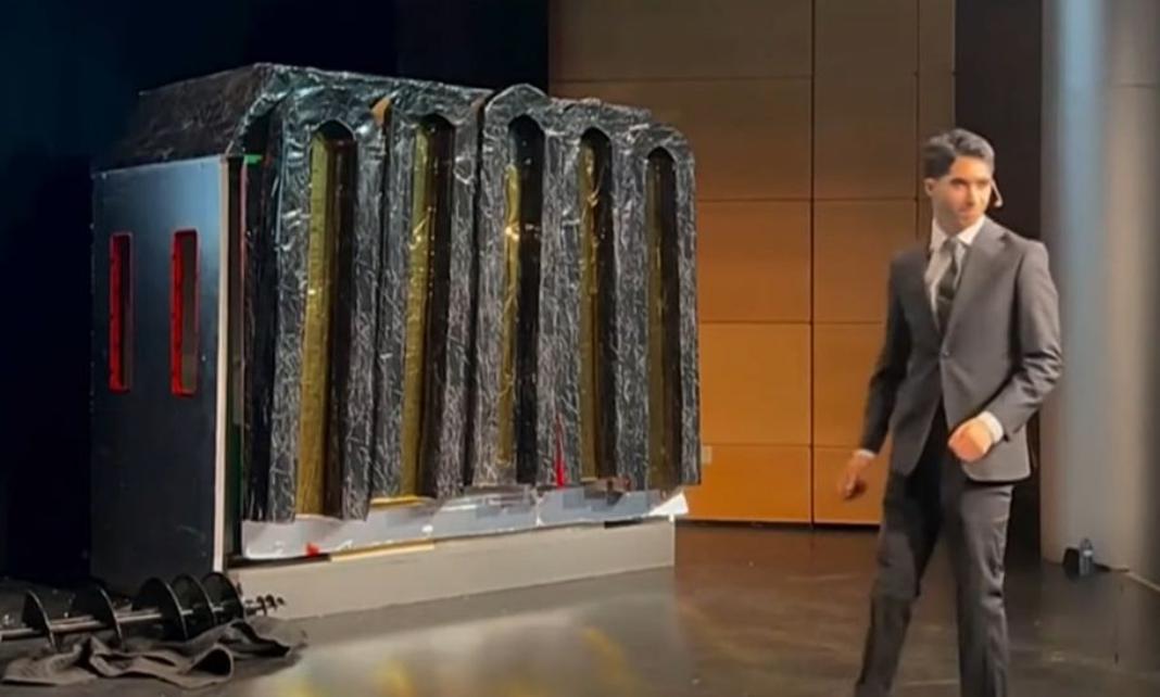 18χρονος χαρίζει ελπίδα σε άστεγους κατασκευάζοντας μικροσκοπικά σπίτια (βίντεο)