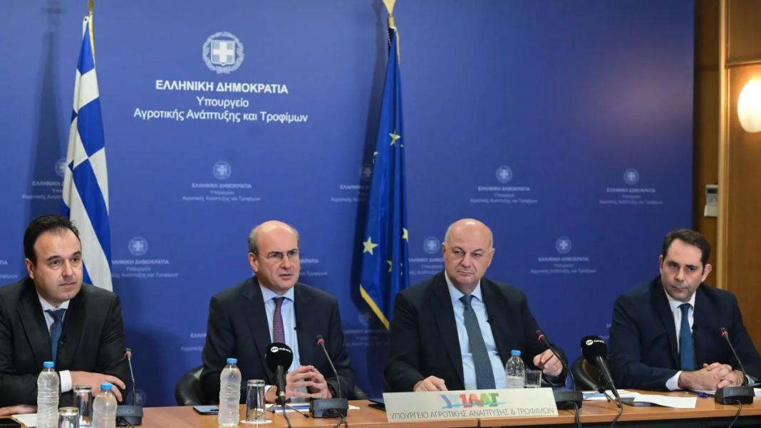 Μέτρα για τους αγρότες: Ρεύμα στα 8,5 λεπτά για όσους δεν έχουν ληξιπρόθεσμα – Με QR η έκπτωση πετρελαίου στην αντλία