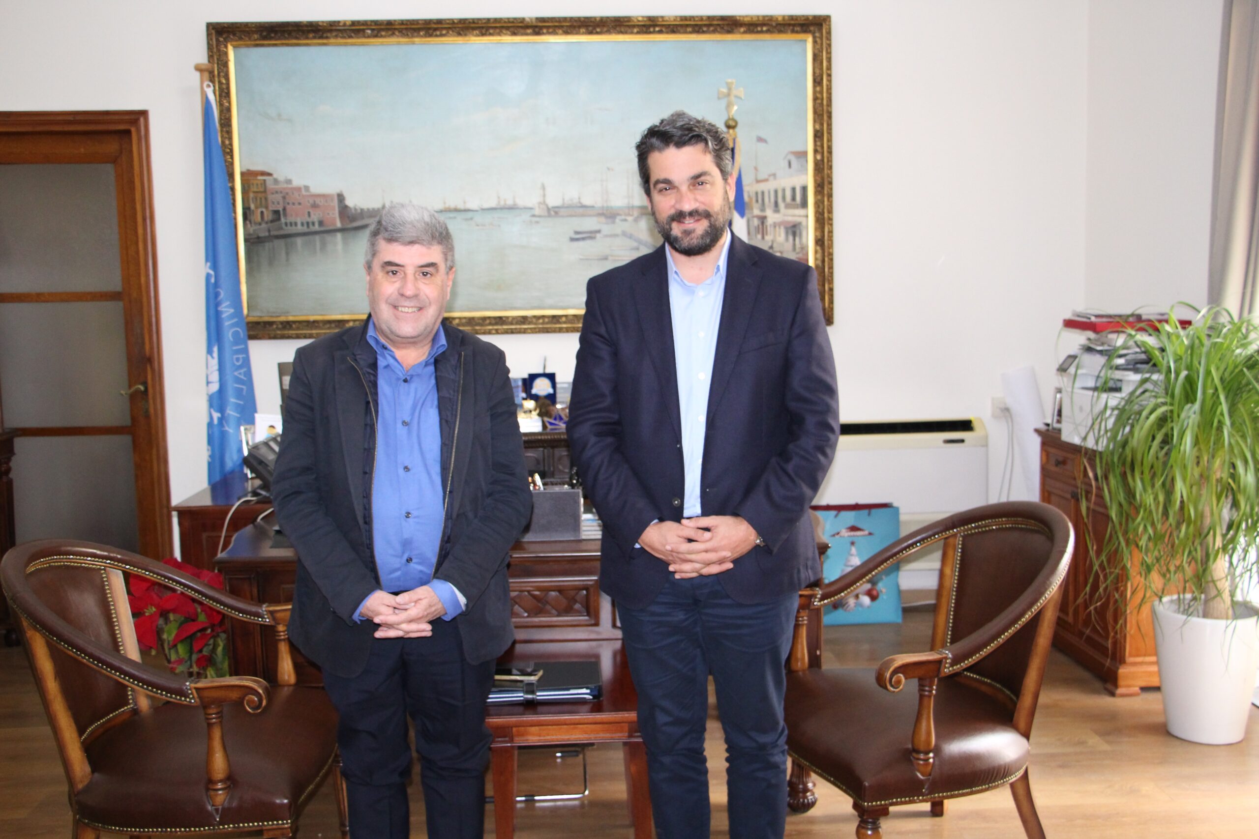 Με τον Δήμαρχο Χανίων συναντήθηκε ο Γενικός Γραμματέας Μετανάστευσης και Ασύλου