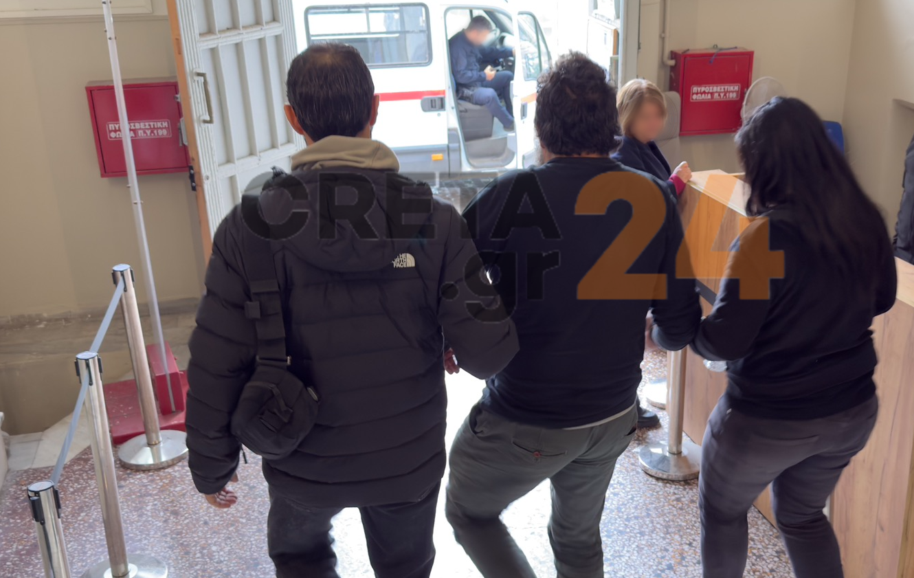 Υπόθεση κακοποίησης στη Μεσαρά: Ελεύθερη με περιοριστικούς όρους η 42χρονη μητέρα