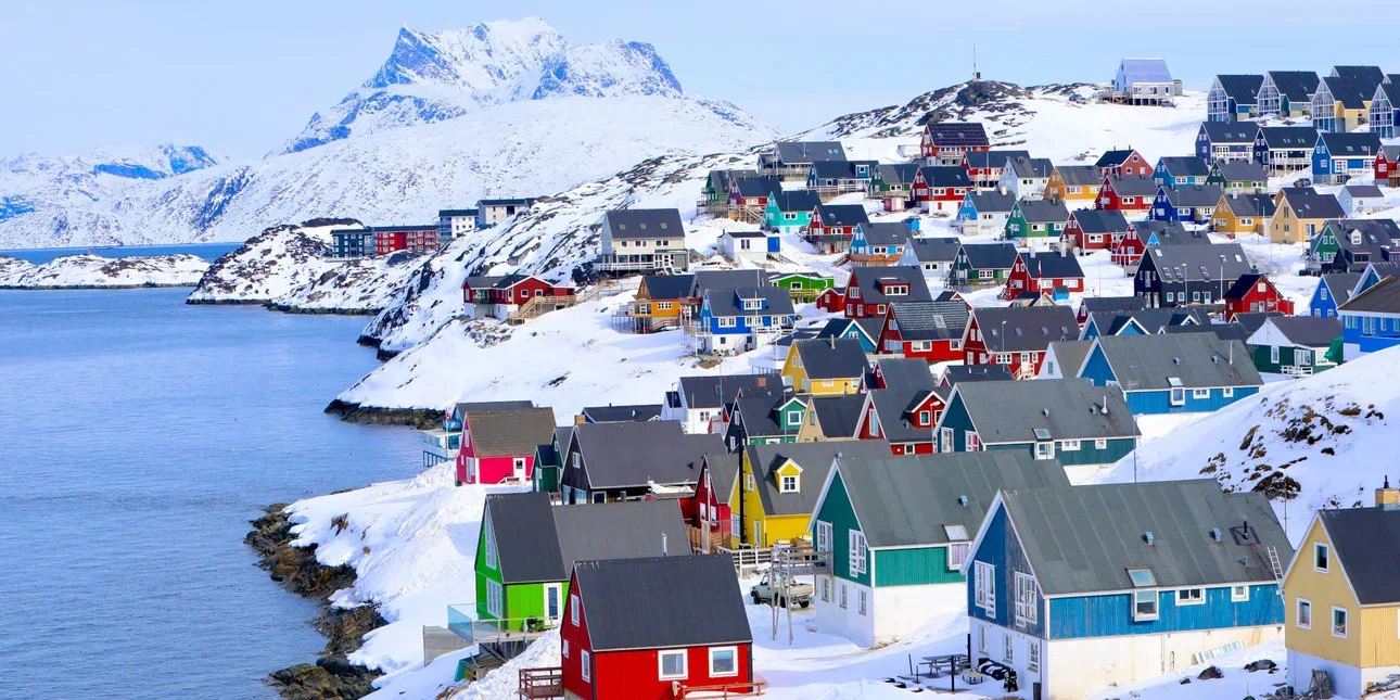 Bloomberg: Ο Τραμπ ζητά «λευκή επιταγή» για την αμερικανική στρατιωτική παρουσία στη Γροιλανδία