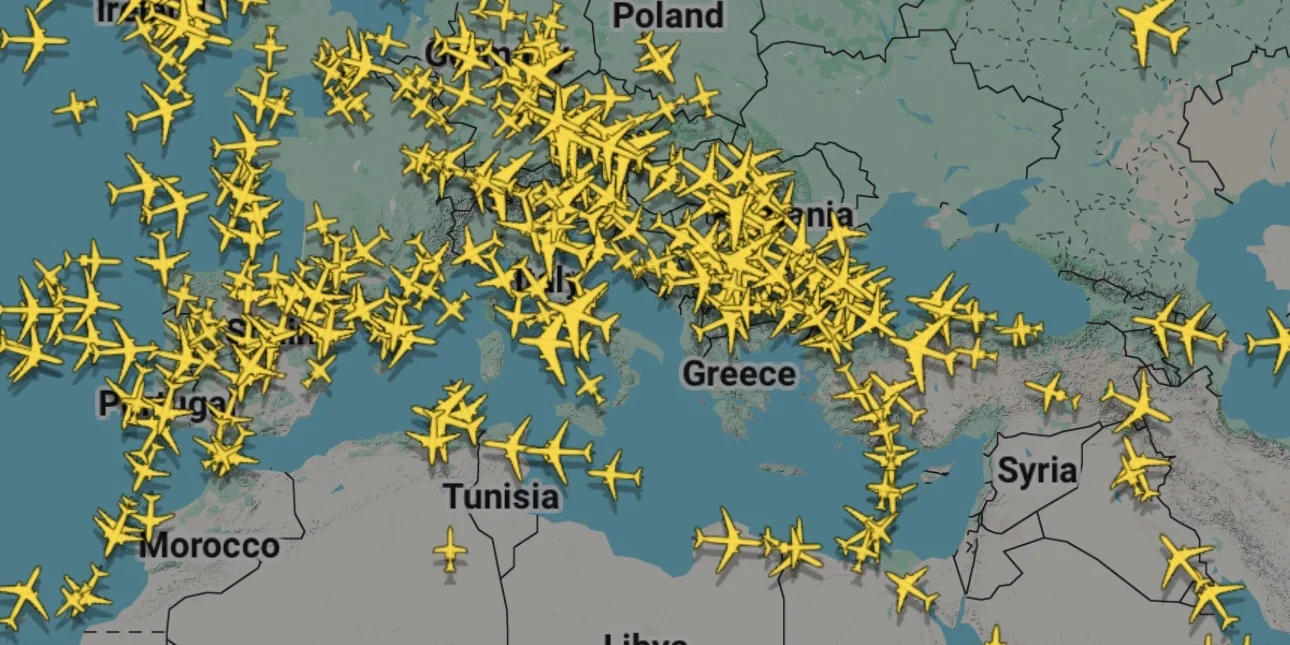 Οι απίστευτες φωτό από το flight radar – Ο άδειος ελληνικός εναέριος χώρος, καμία πτήση πάνω από την Ελλάδα
