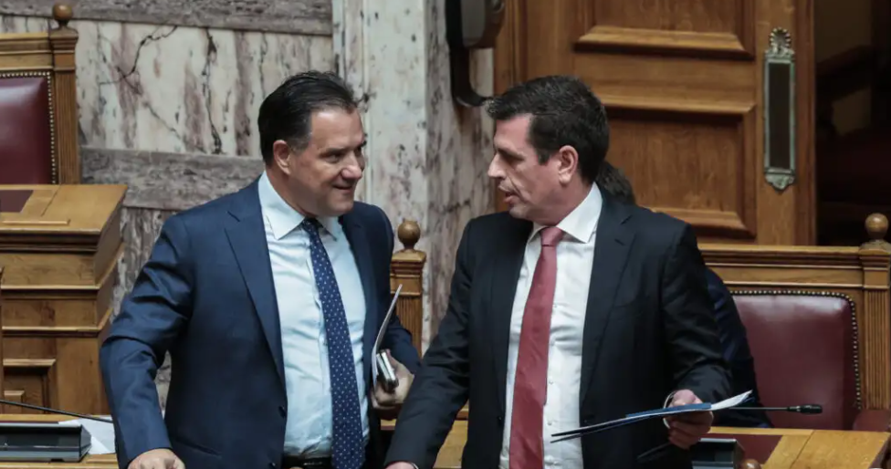 Αιχμές Άδωνι και Καιρίδη σε όσους μέσα στη ΝΔ “σιωπούν”