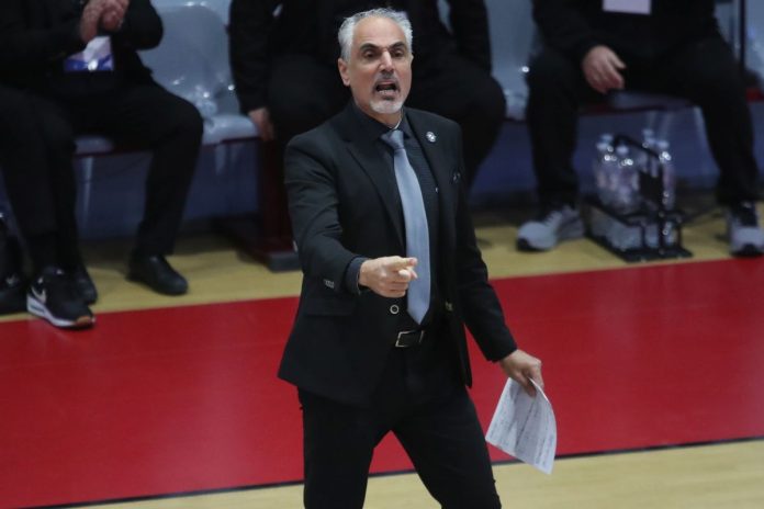 Γιάννης Καλμαζίδης: «Πρέπει να παίξουμε καλύτερα, για να πάρουμε αποτέλεσμα στη Σύρο»