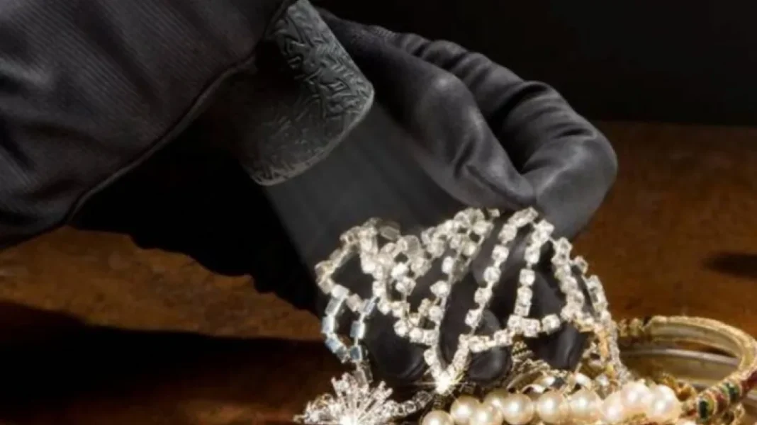 Ένας Παλαιστίνιος και δύο Ισραηλινοί ένωσαν τις δυνάμεις τους για να ληστέψουν κοσμηματοπωλείο