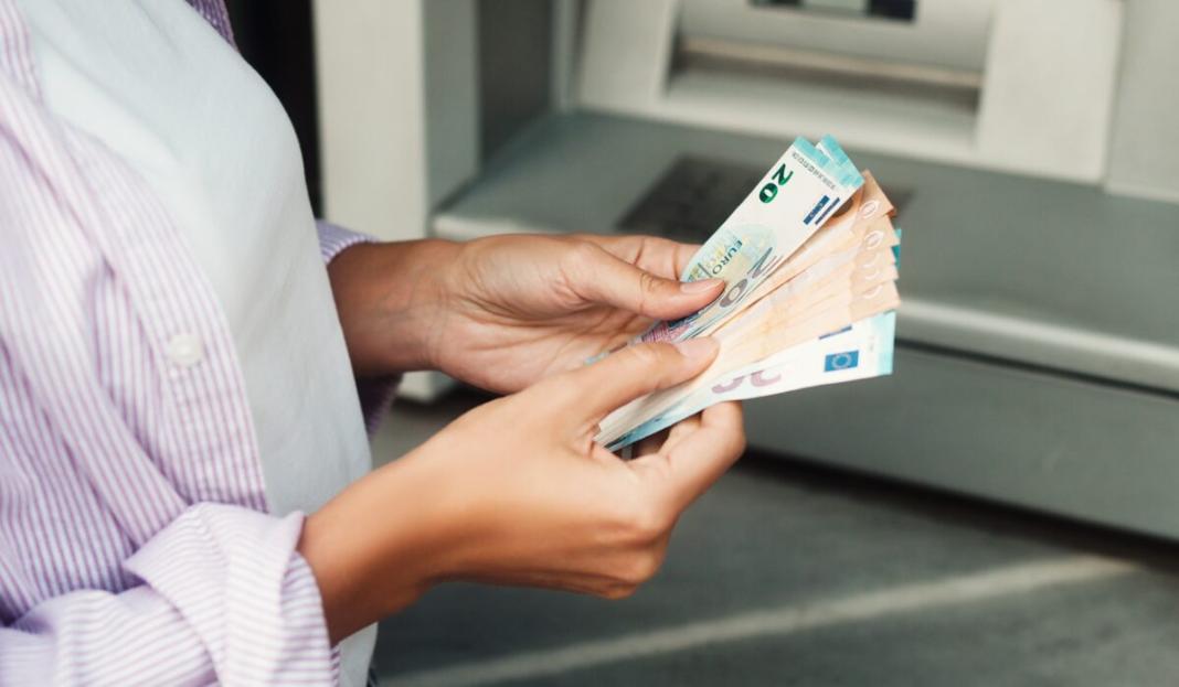 Επιδόματα ΟΠΕΚΑ: Ποια πληρώνονται και πότε